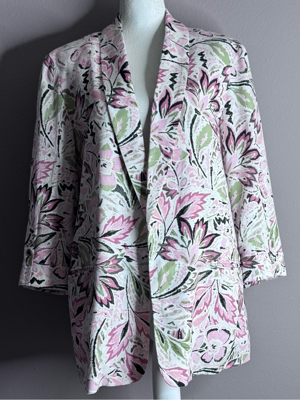 Anne Klein Pastel Floral Open-Front Blazer in Pink, Green & White